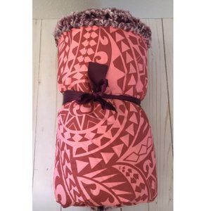 Handmade Polynesian Tribal Throw Blanket Pink